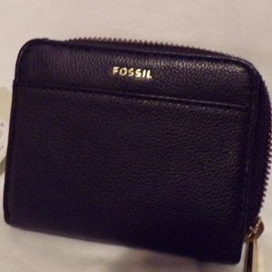 Evelyn Zip Bifold Wallet by Fossil NWT